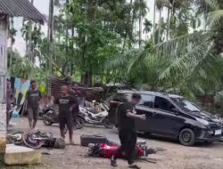 Warung Dan Sejumlah Kenderaan Hancur Diserang Sekelompok Oknum Berseragam