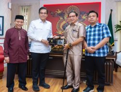 Rico Waas Ajak DPRD Bangun Kota Medan