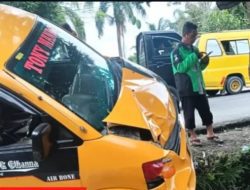 Hilang Kendali, Angkot Tabrak Anak SD Hingga Tewas