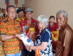 Wong Chun Sen Peringati Ulang Tahun Dewi Kwan Im dengan Aksi Sosial