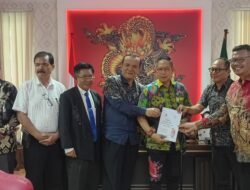 Ketua DPRD Medan Terima Audiensi HKBP Distrik X, Dukung Festival Koor Ama 2025