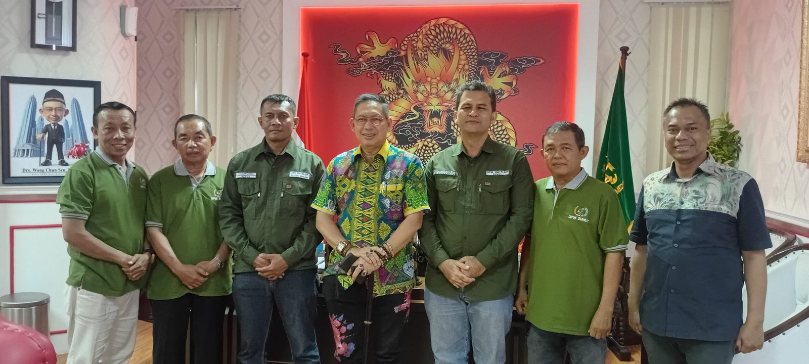 Ketua DPRD Medan Terima Audiensi Panitia Pelantikan HMTN-MP, Dukung Program Padi Organik