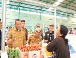 Pemkab Dairi Tertibkan Pedagang Pasar Sumbul, Fokus pada Penataan dan Edukasi