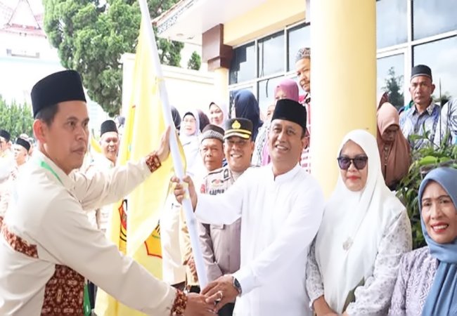 Pemkab Dairi Lepas 21 Calon Jemaah Haji Lewat Acara Tepung Tawar dan Doa Bersama