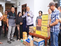Bupati Dairi Serahkan Bantuan Program ATENSI Kemensos kepada 41 PPKS