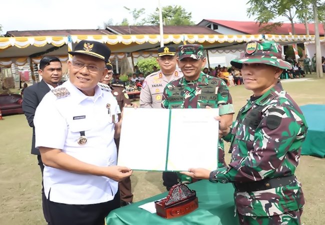 TMMD ke-124 Resmi Ditutup, Bupati Dairi Apresiasi TNI atas Sinergi dalam Pembangunan