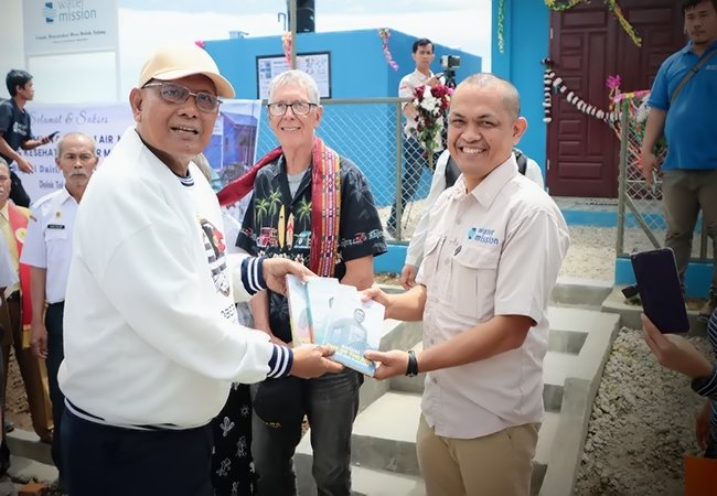 Bupati Dairi Resmikan Program Air Bersih Water Mission untuk 228 KK di Desa Dolok Tolong