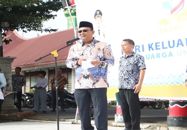 Peringati Harganas ke-32, Pemkab Dairi Gelar Kirab Bangga Kencana dan Ajak Wujudkan Keluarga Tangguh