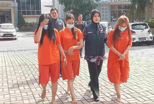 Tabuh Genderang Perang Satu Jaringan Sabu Dibongkar, 5 Tersangka Dibekuk