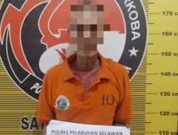Polres Pelabuhan Belawan Ringkus Pengedar Sabu, BB Di Bawah Meja Makan