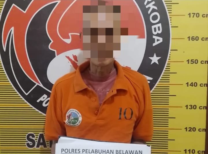 Polres Pelabuhan Belawan Ringkus Pengedar Sabu, BB Di Bawah Meja Makan