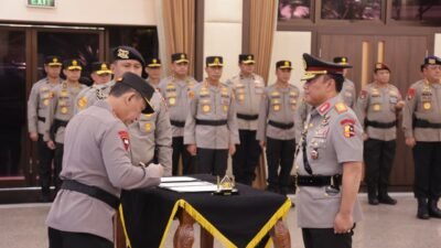 Kapolri Resmi Lantik Komjen Dedi Jadi Wakapolri