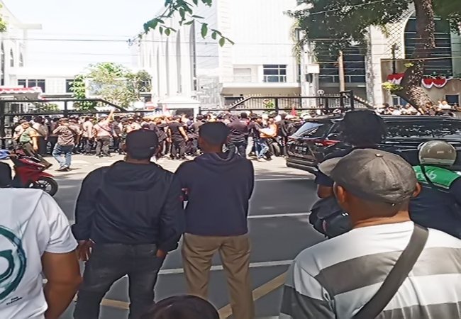 Polda Sumut Bertindak Tegas Dan Humanis, 39 Diamankan Usai Ricuh Aksi Unras
