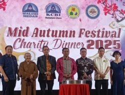 Ketua DPRD Medan Hadiri Mid Autumn Festival Charity Dinner 2025