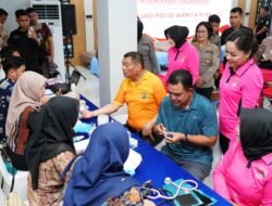HUT ke-77, Polwan Polda Sumut Bersama Bhayangkari Tebar Kepedulian Lewat Donor Darah