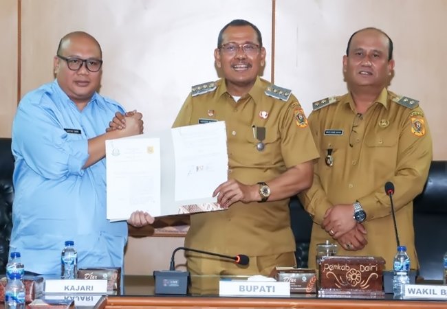 Pemkab Dairi dan Kejari Teken MoU Penguatan Hukum Perdata dan Tata Usaha Negara