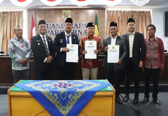 Pemkab dan DPRD Dairi Sepakati Perubahan KUA-PPAS APBD 2025