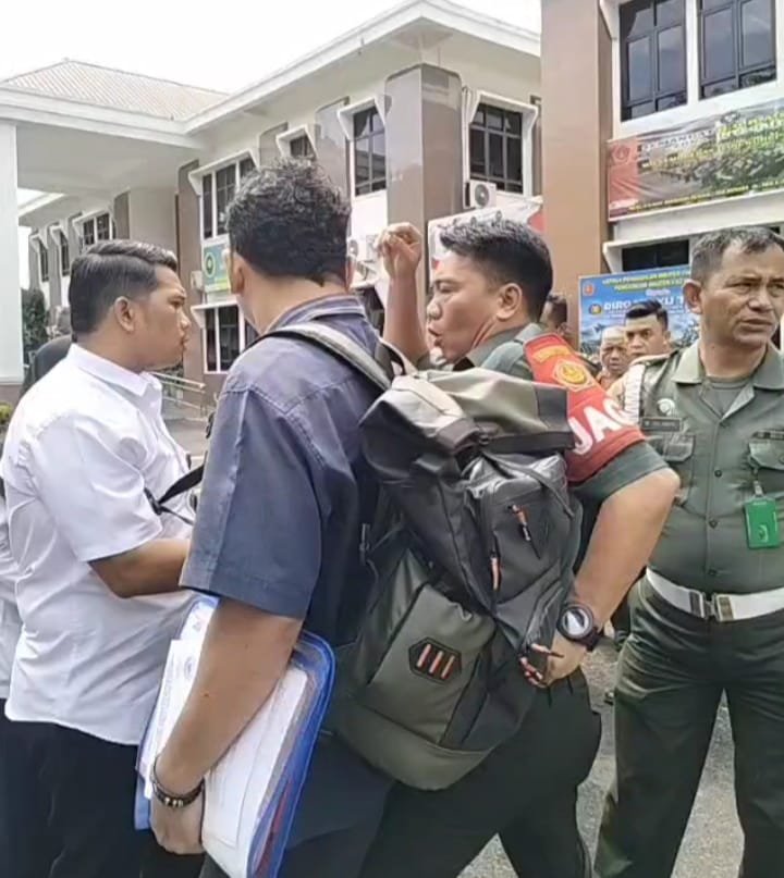 Dituding 'Provokator' Saat Pemantauan Sidang, LBH Medan Minta Mahkamah Agung Evaluasi Peradilan Militer I-02