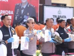 Polres Siantar Giat Konferensi Pers Kasus Pencurian,Penggelapan,Penadahan Ranmor Dan Peredaran Narkoba