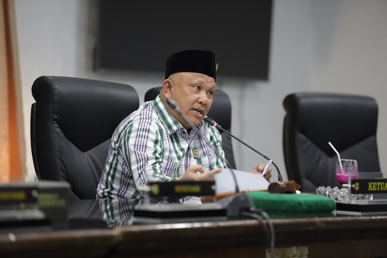 DPRD Dairi Soroti Transparansi Anggaran, Wabup Sampaikan Respons Pemkab atas Ranperda APBD 2024