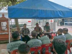 Kalapas Labuhan Ruku Sampaikan Pesan Kepada 11 Warga Binaan Yang Bebas