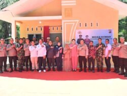 Bedah Rumah Warga Kurang Mampu Di Aek Batu, Kapolres Labusel : Simbol Kepedulian Kita Semua