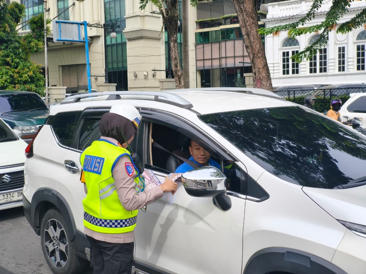 Ditlantas Polda Sumut Intensifkan Edukasi Dan Penertiban Pada Operasi Zebra Toba 2025