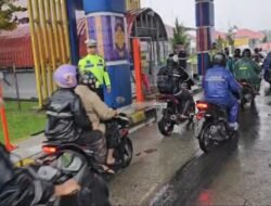 Banjir Lumpuhkan Arteri Binjai-Medan, Polda Sumut Hadir Berikan Solusi Lewat Pengawalan Di Tol
