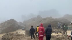 Polres Humbahas : Pencarian Korban Longsor Terus Dilanjutkan Ditengah Cuaca Ekstrem