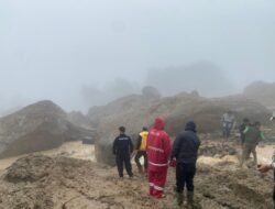 Polres Humbahas : Pencarian Korban Longsor Terus Dilanjutkan Ditengah Cuaca Ekstrem