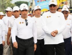 Kapolri Dan Ketum PWI Heningkan Cipta Bagi Korban Bencana Sumatera