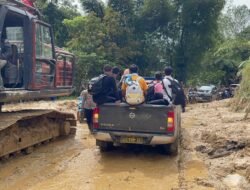 Bid Humas Polda Sumut Tempuh Jalan Berat Bawa Bantuan Lewat Jalur Darat, Dari Tugas Peliputan Hingga Misi Kemanusiaan