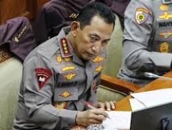 Kapolri : Lebih Baik Petani Ketimbang Terpilih Jadi Menteri Kepolisian