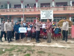 Kapolri Salurkan Ratusan Paket Perlengkapan Sekolah Bagi Siswa Terdampak Bencana Di Tapteng