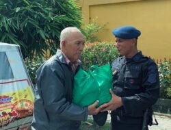 Di Bulan Ramadhan, Brimob Polda Sumut Hadir Berbagi Harapan Lewat Jum’at Berkah