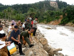 Percepat Rekonstruksi Pascabencana, Gubernur Bobby Nasution Tinjau Tanggul Sungai Badiri