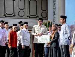 Gubernur Bobby Nasution Salurkan ZIS Rp3,5 Miliar Kepada 5.051 Penerima Manfaat