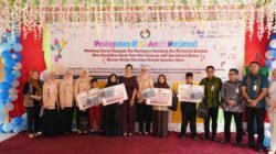 Kahiyang Ayu Serahkan Santunan Pendidikan Untuk 118 Siswa Binaan DWP Sumut