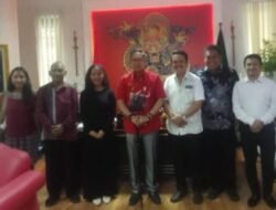Ketua DPRD Medan Beri Dukungan kepada Siswi Berprestasi yang Akan Wakili Indonesia di Festival Persahabatan Pemuda di Tiongkok