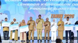 Bobby Nasution Serahkan Hibah Kepada 567 Penerima, Rumah Ibadah Hingga Mahasiswa Dapat Bantuan