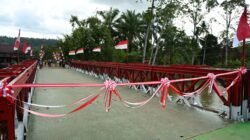 Resmikan Jembatan Bailey Di Tapteng, Bobby Nasution Janji Beri Modal Usaha Untuk Warga