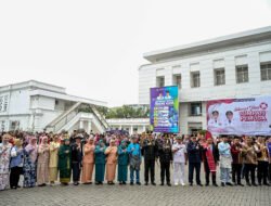 Hari Sumpah Pemuda Ke-98, Wagub Surya Serahkan Penghargaan Kepada Tujuh Organisasi Kepemudaan